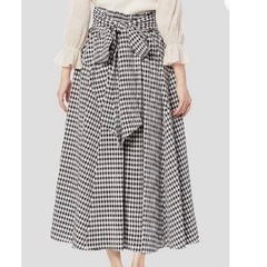 snidelのバッグリボンスカート(裾に汚れあり)です☺️の画像