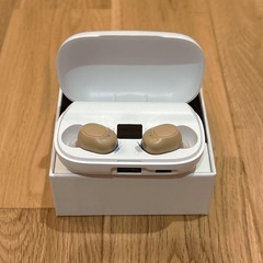 【新品未使用】集音器 高齢者 補聴 イヤホン USB 充電式 小型 軽量 簡単の画像