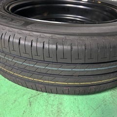 プリウス60純正タイヤ　新車外しの画像