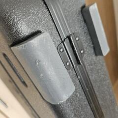 Fender Deluxe ベース用モールドケース TSAロック付きの画像