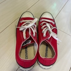 converseスニーカーの画像