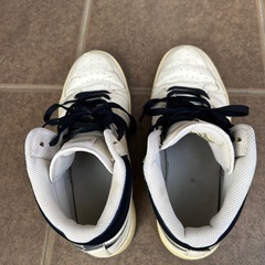 NIKE スニーカー　27.5の画像