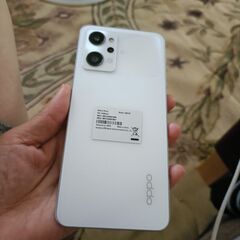 Oppo Reno 9スマホ超綺麗ですの画像