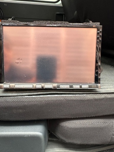 アルパイン8インチ