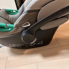 サイベックス　チャイルドシート　エイトン　トラベル式 ATON S2. I-SIZE. 定価59400円の画像