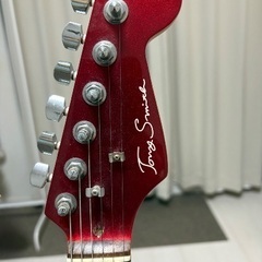 Tony Smith レッドエレキギターの画像
