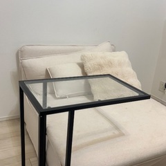 美品　IKEAサイドテーブルの画像