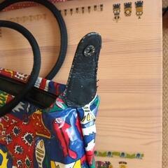 カラフル柄のトートバックの画像