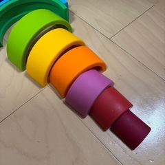 シリコン製 アーチレインボー 知育玩具 モンテッソーリ シュタイナー教育の画像