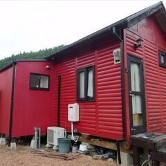 かわいい赤色の建物が目印、ﾄﾞｯｸﾗﾝ付ですよ！