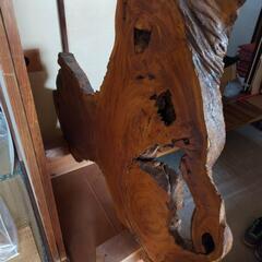 原木輪切りの衝立　幅約147cm 高さ約152cm土台含むの画像