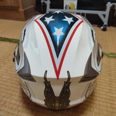 インナーバイザー付ヘルメットの画像
