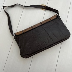 ヘビ革バッグの画像