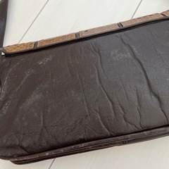 ヘビ革バッグの画像