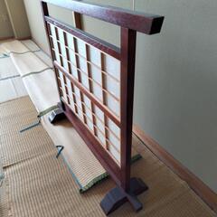 欅？格子衝立　幅約110cm 高さ約90cmの画像