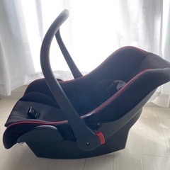 チャイルドシート　　シートベルト固定の画像