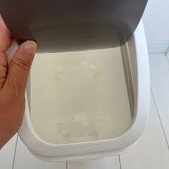 ゴミ箱の画像