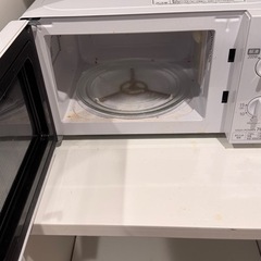 【掲載8/27まで、引き取り8/31まで】電子レンジの画像