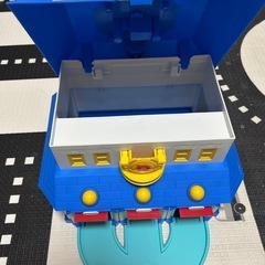 ロボカーポリー　レスキューセンター　大量の画像