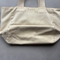 agnes b. トートバッグの画像