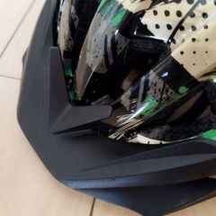 avigo ヘルメット キッズサイズ 54〜59cmの画像