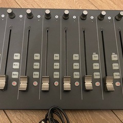 iCON PLATFORM M+ フィジカルコントローラー アイコン ムービングフェーダーの画像