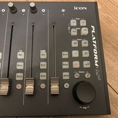 iCON PLATFORM M+ フィジカルコントローラー アイコン ムービングフェーダーの画像