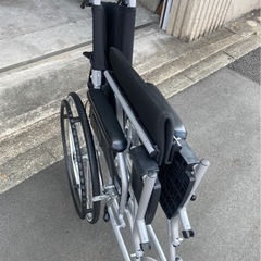 hill stone　車椅子 軽量 コンパクト 折りたたみ アルミ合金 自走 介助 兼用 車いす 車イス 軽量車椅子 自走式 介助用 介助ブレーキ 介護 ノーパンク 多機能 転倒防止バー の画像