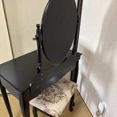 ネコ脚ドレッサーの画像