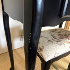 ネコ脚ドレッサーの画像