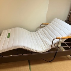 【決まりました】コイズミ　電動ベッド　介護ベッド の画像