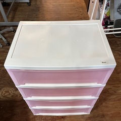 プラスチックケース✨️ 大人気色🩷‎🤍 4段 ピンク×ホワイト 収納ケース プラケース の画像