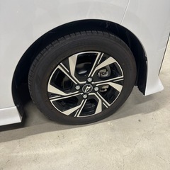 新型タント純正ホイールの画像