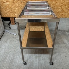 ステンレスワゴン入荷✨️ 早い者勝ち‼️ OKADAI  業務用 ステンレス家具 医療用 キッチン作業の画像