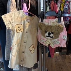キッズ･ベビー服👶🏻👦🏻👧🏻💕︎ 系統様々‼️ 半袖 長袖 タンクトップ キャラクター ブランド 古着 新古品 女の子 男の子 デニム ズボン スカート ワンピースの画像