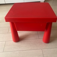 IMAMMUT Yマムット 子ども用テーブル 木製椅子2脚つきの画像