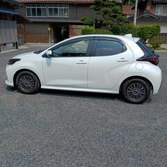 トヨタヤリスハイブリッド　美車の画像