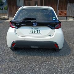トヨタヤリスハイブリッド　美車の画像