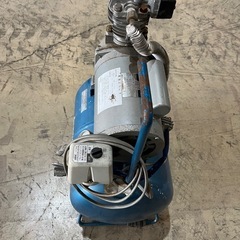 岩田100Vエアーコンプレッサーの画像