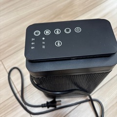 小型電気ファンヒーターの画像