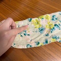 100サイズ　花柄トップス　　の画像