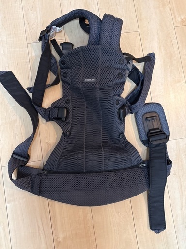 ベビービョルン　抱っこ紐ハーモニー