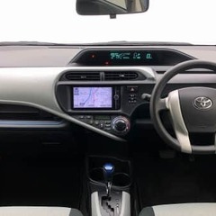 ハイブリッドコンパクトカー　トヨタアクアの画像