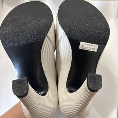 女性用ブーツの画像