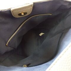 ☆バック　カバン　レディース　入れ物　収納　タッセル　グレー　ハンドバック　oの画像