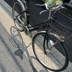 27インチ自転車　シティサイクル黒の画像