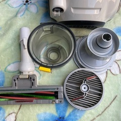 f●■SHARPシャープ・サイクロン式床移動形電気掃除機【EC-CT12-C】の画像