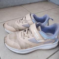 子供シューズの画像