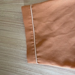 ＮI KO ANＤのシャツの画像