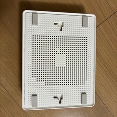 ELECOM　Wi-Fiルーター　縦横対応の画像